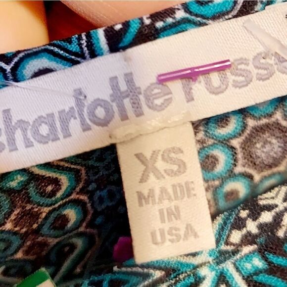 𝅺charlotte Russe romper New with tags  Green and blue Juniors Size XS - Picture 8 of 10